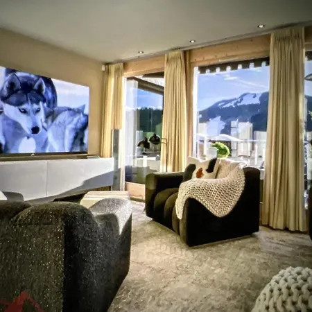 Mountain-view Chalet Kane Near Slopes